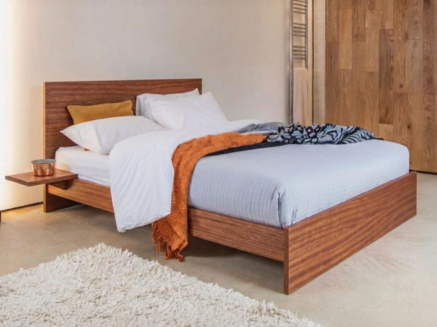 enkel bed in solid sapele