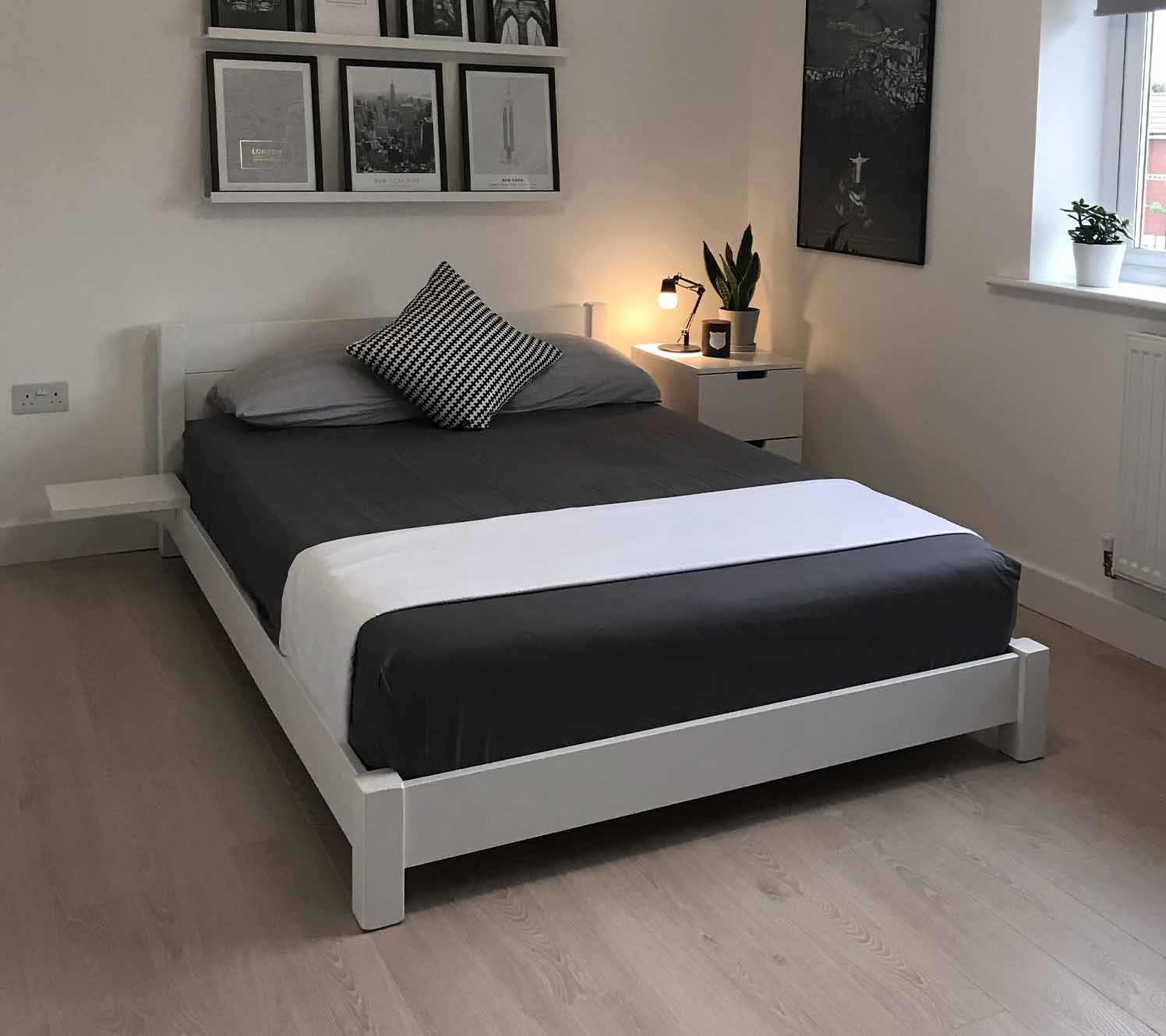 how to make a bedroom cosy with lighting